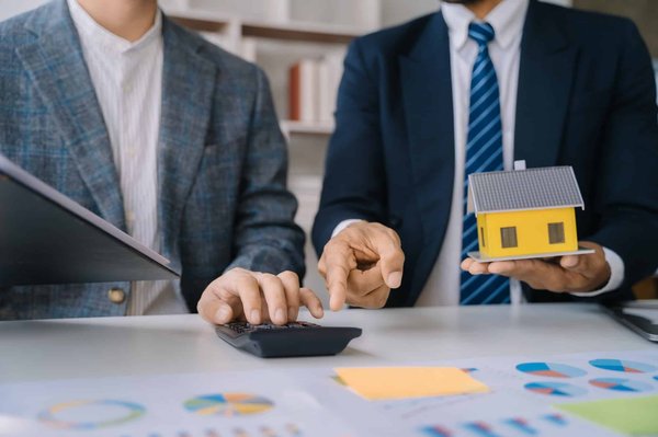 Comment devenir promoteur immobilier ?