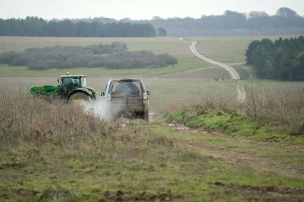 Comment la location d'utilitaire à Lens peut-elle vous faire économiser du temps et de l'argent ?
